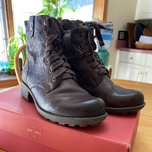 Rockport boots